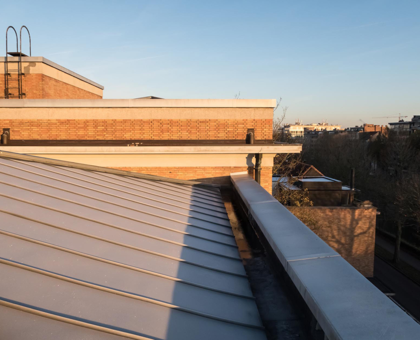 Side View Of A Commercial Roof